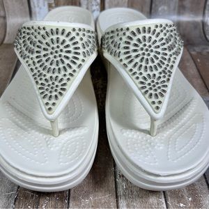 Crocs Monterey Diamante Women Size 8 Sandal White Embellished Wedge Flip Flop